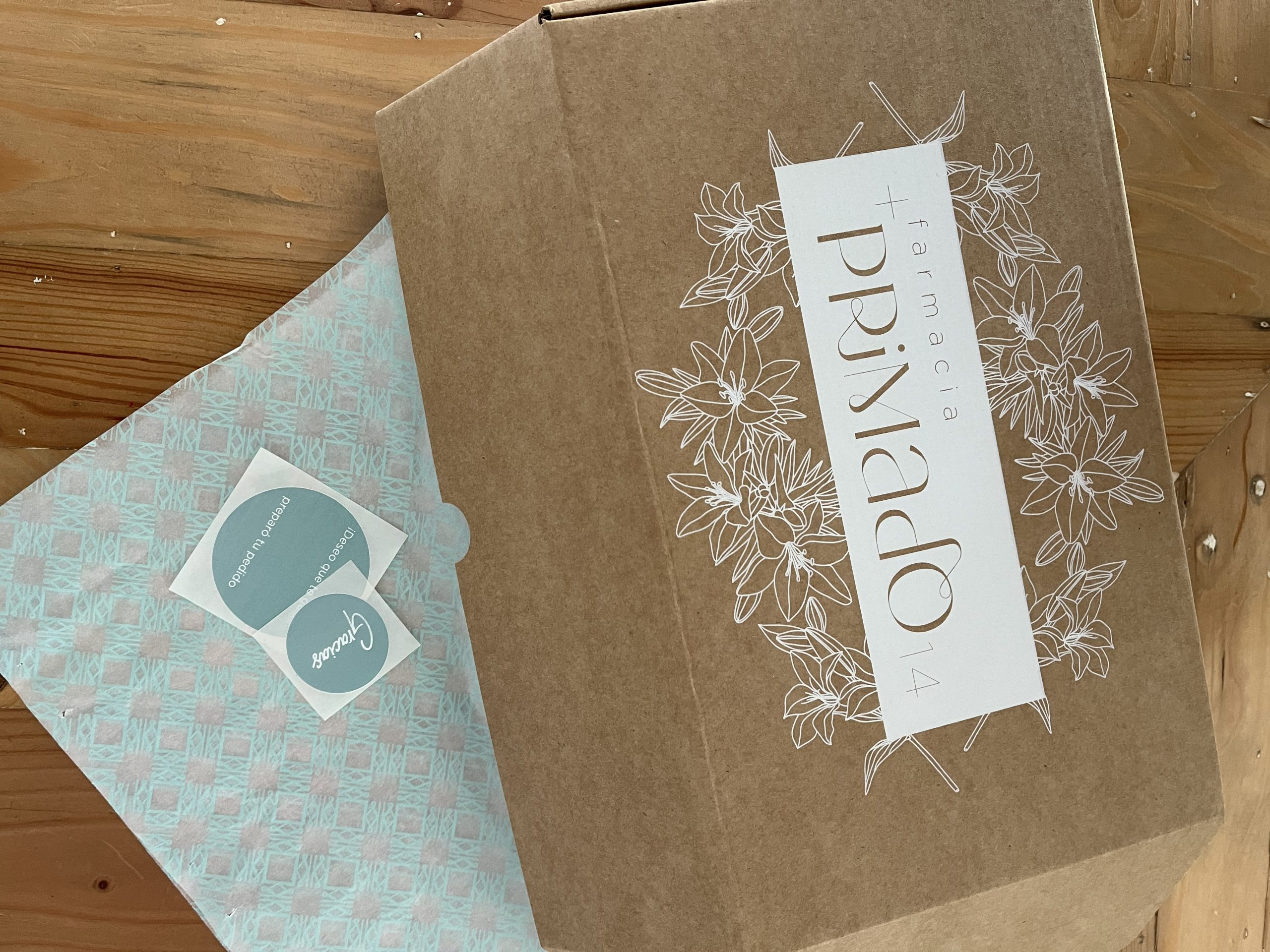Regalos hechos con cariño Farmacia Primado Reig