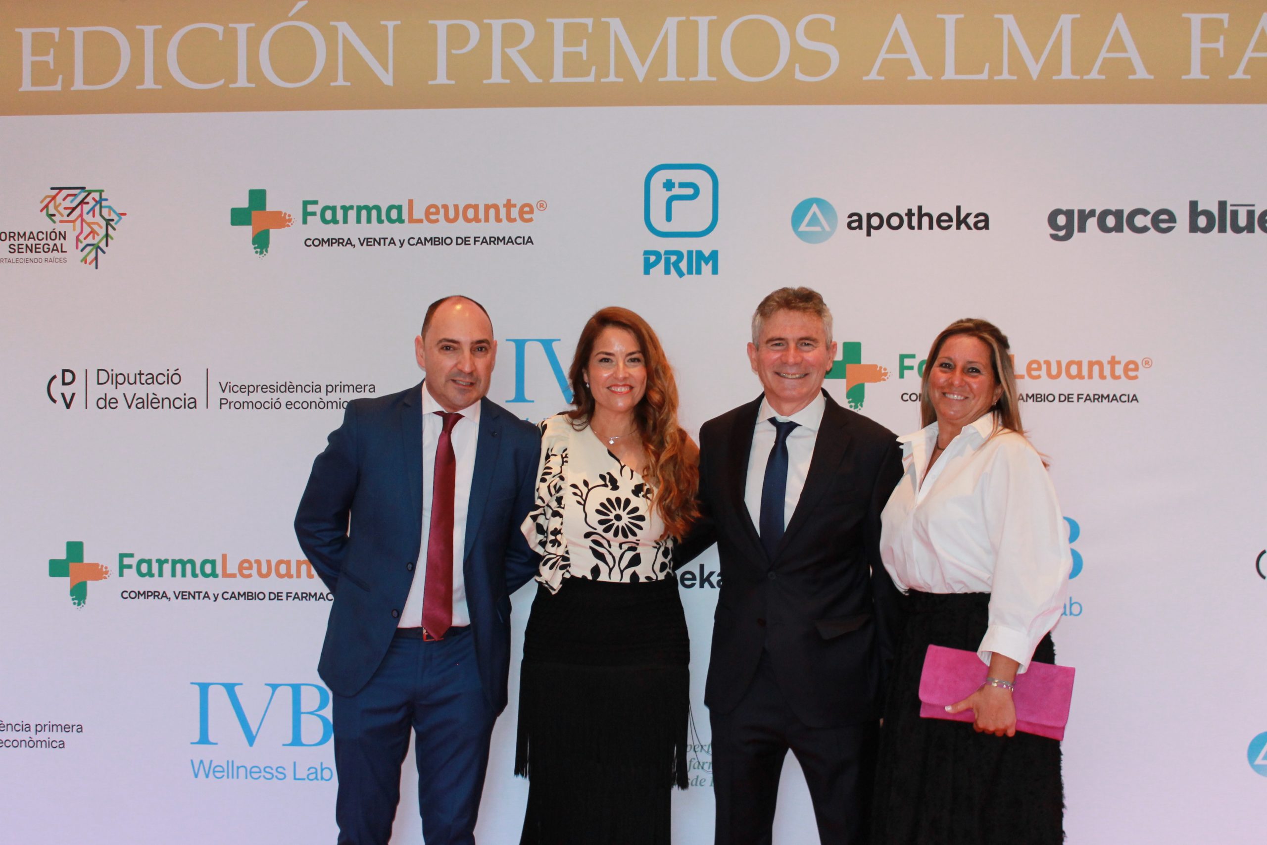 Premios ALMA Photocall Invitados